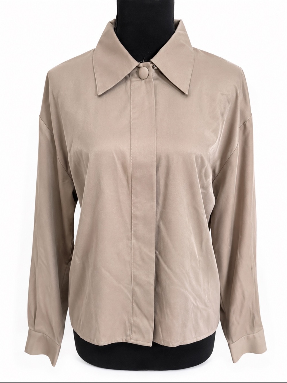 Tess 100% Silk Taupe Hidden Button Blouse Size 8 NWOT Minimalist Luxe Top